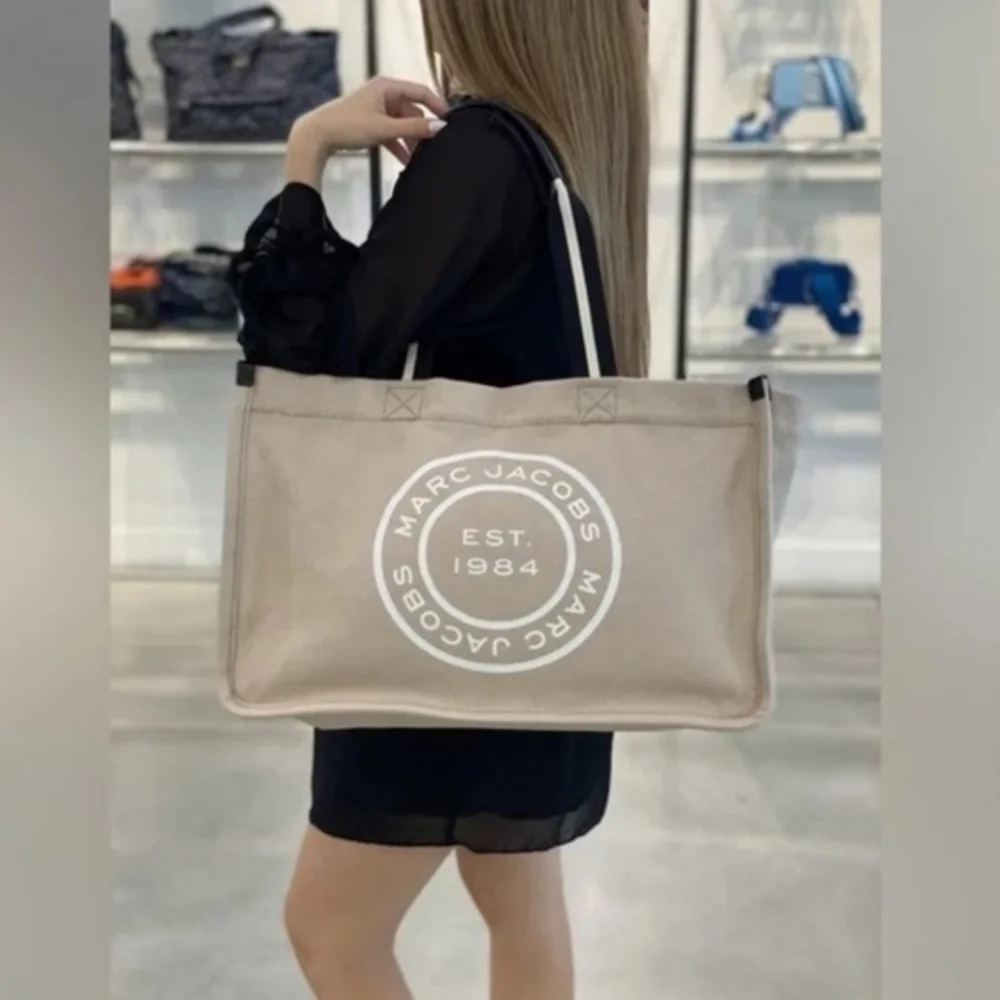 Marc Jacobs Signet Large Canvas Tote Bag - Picture 1 of 3